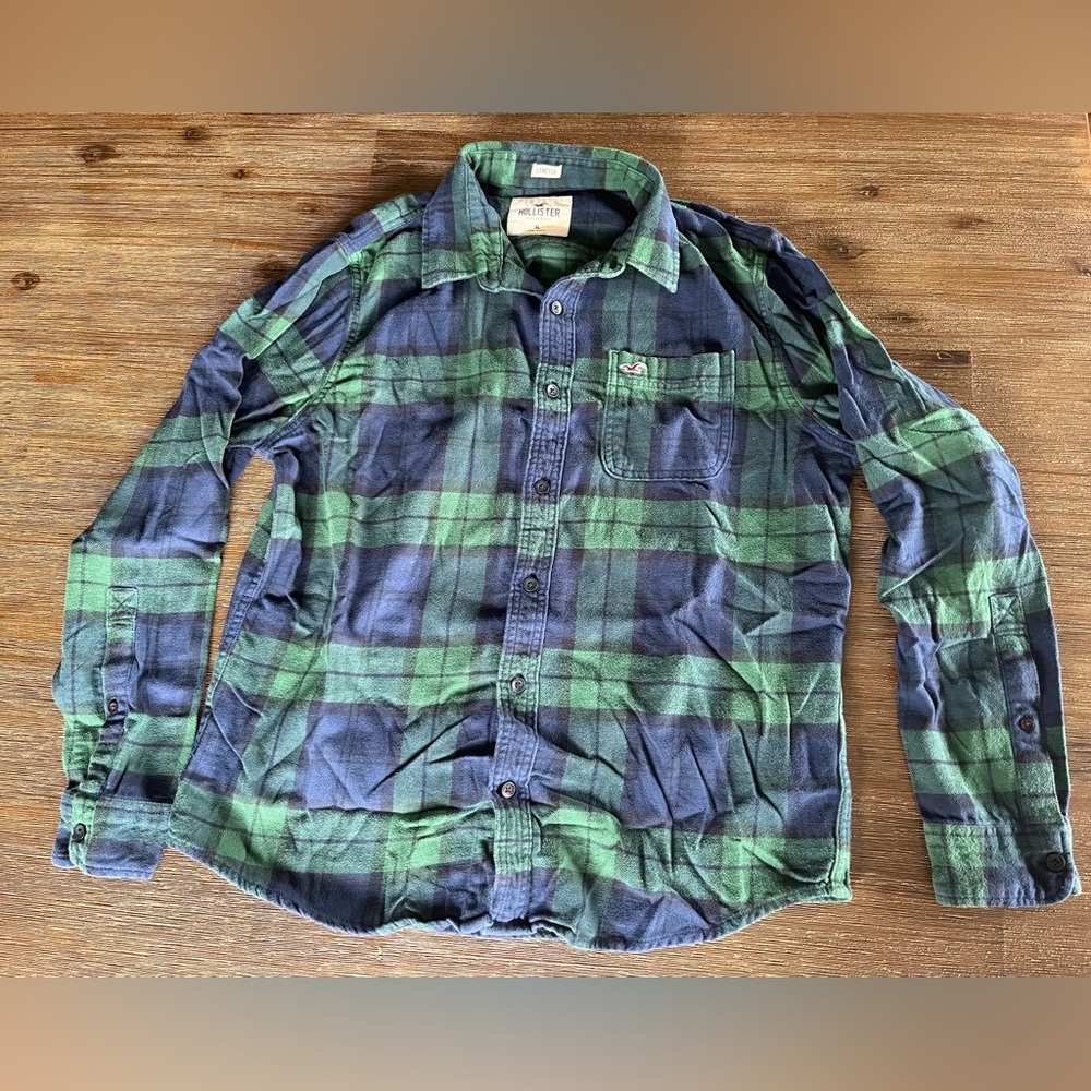 Men’s Hollister Button Up